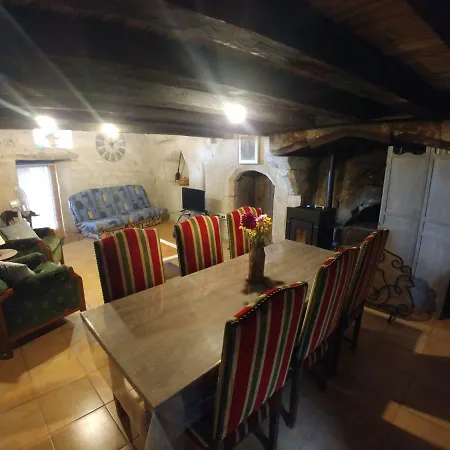 Ou D'hote Troglodyte Protection C-19 Panzió Beaumont